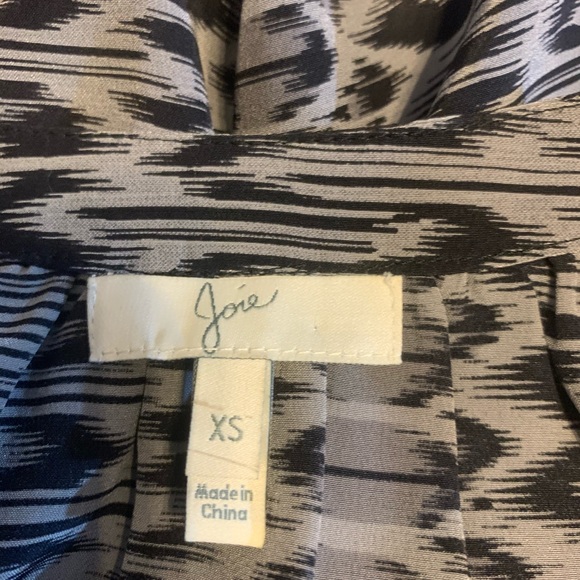 Joie Velarine Black Gray Caviar 100% Silk Blouse - Picture 5 of 7